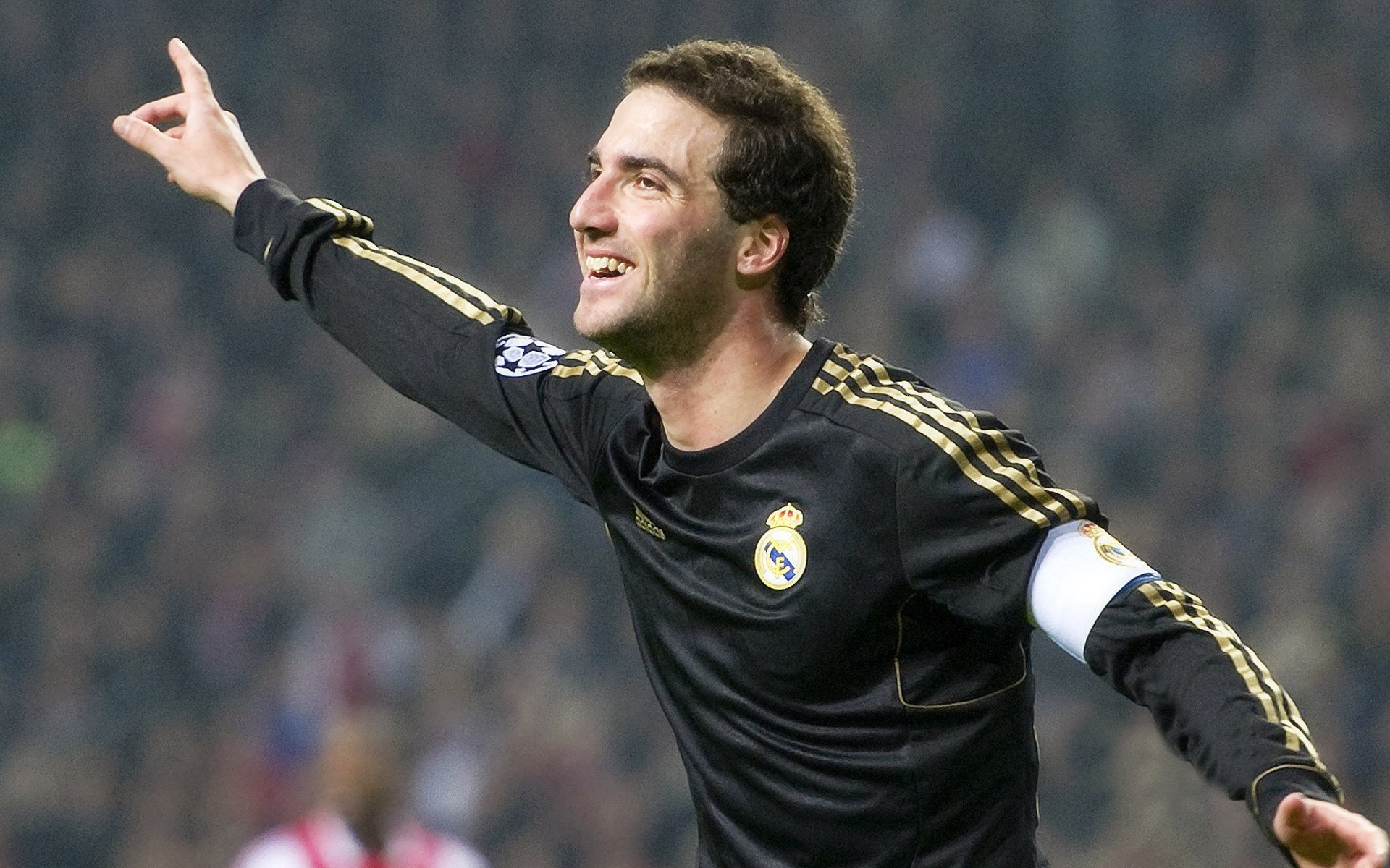 九游娱乐官网 (jiuyou)-科洛·穆瓦尼加盟拜仁慕尼黑，穆科科转会费